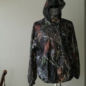 BASS PRO SHOP-Red head sz youth L